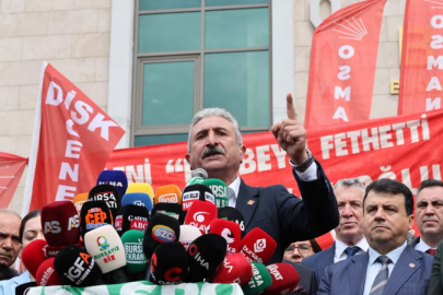 CHP Bursa İl Başkanı Nihat Yeşiltaş: Sandıkta kaybedenlerin, kapalı kapılar ardında görevlendirilmesini meşru görmüyoruz