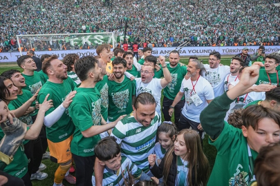 Eski Milli futbolculardan Bursaspor’a övgü dolu sözler