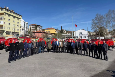 Orhaneli'nin kırsal mahallelerine su tankerleri teslim edildi