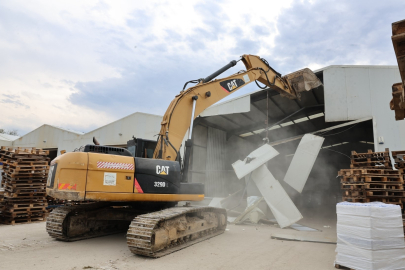 Bursa Nilüfer’de kaçak yapılar yerle bir edildi!