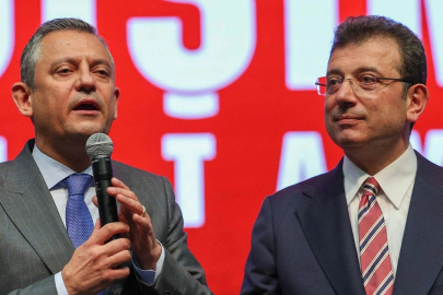 CHP Genel Başkanı Özel, İmamoğlu'nu cezaevinde ziyaret etti