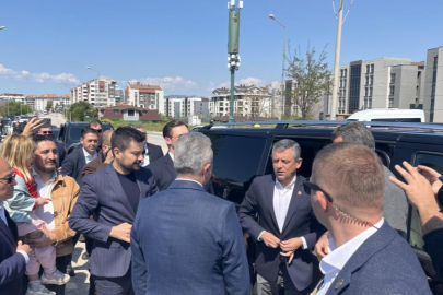 CHP Genel Başkanı Özel, tutuklu Mustafa Bozbey'i cezaevinde ziyaret etti