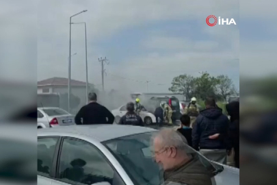 Bursa'da hastane otoparkındaki otomobil alev topuna döndü