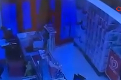 Bursa’da market hırsızlığı! Para ve sigara çalan şüpheli kaçtı