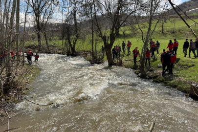 Dereye düşen 8 yaşındaki çocuk aranıyor