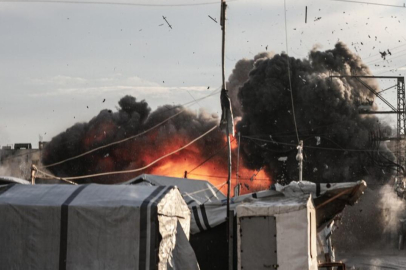 Katil İsrail'in Gazze Şeridi'ne saldırılarında can kaybı 72 bin 593'e yükseldi