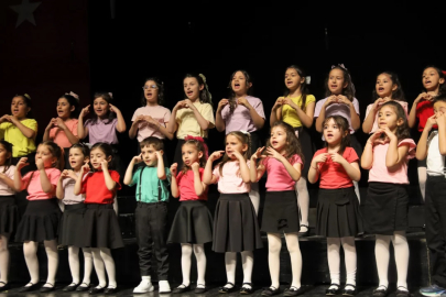 Bursa'da çocukların sesi senfoniyle yükseldi