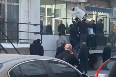 Bursa’da tekmeli sopalı kavga