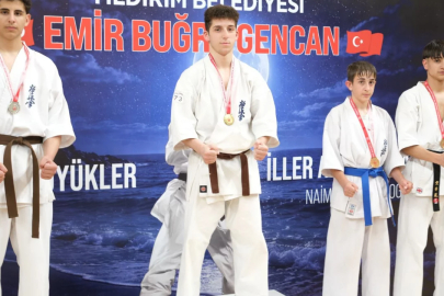 Yıldırımlı karatecilerden madalya yağmuru