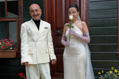 Melike Şahin hamile! Sahnede anne olacağını açıkladı