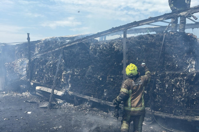 Bursa gişelerde yanan tır küle döndü