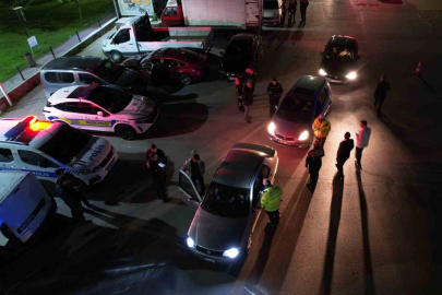 Bursa’da piyasacılara polis baskını