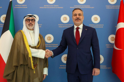 Bakan Fidan Kuveytli mevkidaşı Sabah ile görüştü
