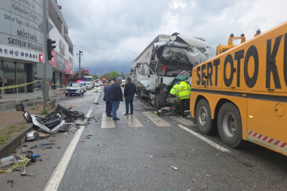 Bursa'da tır ışıklarda duran tankere çarptı: 1 ölü