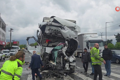 Bursa'da tır ışıklarda duran tankere çarptı: 1 ölü