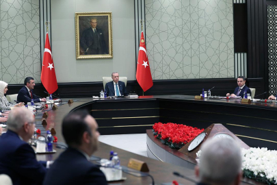 Kabine yoğun gündemle toplanıyor: Orta Doğu, ekonomi ve terörle mücadele
