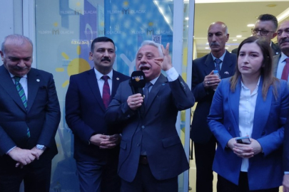 Bursa siyasetinin tanınan ismi  Ayhan Özbek hayatını kaybetti