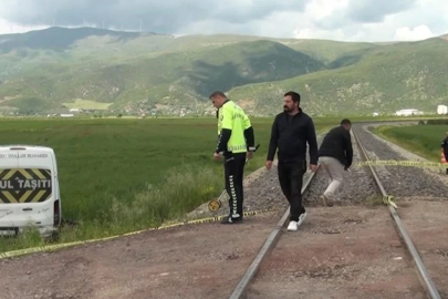 Gaziantep'te öğrenci servisine tren çarptı: 13 yaralı