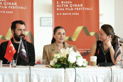 Ünlü oyuncu Aslıhan Gürbüz Burda'da