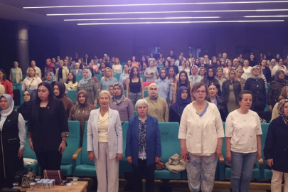 Bursa Osmangazi’de anneler ve kızları aynı sahnede ritim tuttu
