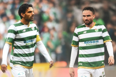 Bursaspor’da iki kaptanla yollar ayrıldı