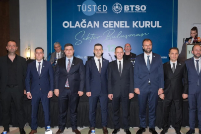 TÜSTED'de Başkan Aslan güven tazeledi
