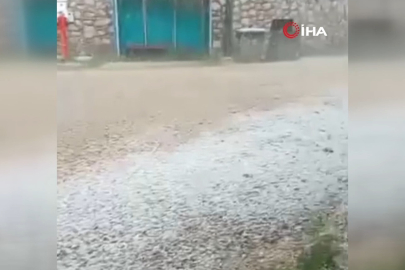Bursa’da ceviz büyüklüğünde dolu yağdı