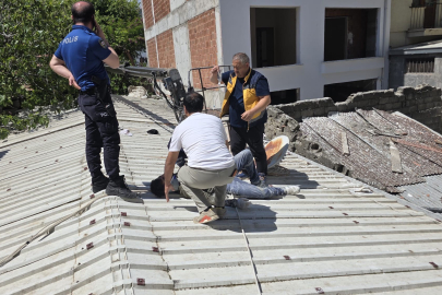 Mudanya’da can pazarı...6.kattan devrilen vinçte 2 işçi yaralandı