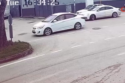Bursa'da otomobil motosikletle çarpıştı: 1 yaralı