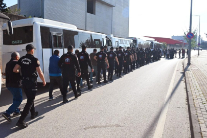 Kocaeli merkezli nitelikli dolandırıcılık operasyonunda 44 zanlı tutuklandı