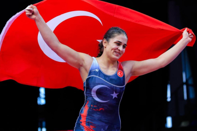 Milli sporculardan madalya yağmuru