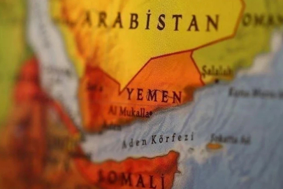 Yemen’de yolcu otobüsü ile kamyon çarpıştı: 6 kişi öldü, 19 kişi yaralandı