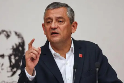 Özgür Özel: "Cumhuriyet Halk Partililer karar verene kadar hiçbir yere gitmiyorum"