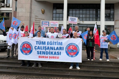 TEÇ-SEN üyelerinden dikkat çeken protesto: “Diploma, kariyer askıda”