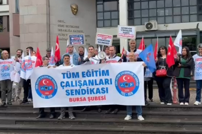 TEÇ-SEN üyelerinden dikkat çeken protesto: “Diploma, kariyer askıda”