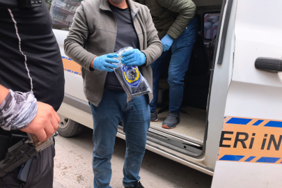 İnegöl’de şüpheli üzerinde ruhsatsız silah yakalandı