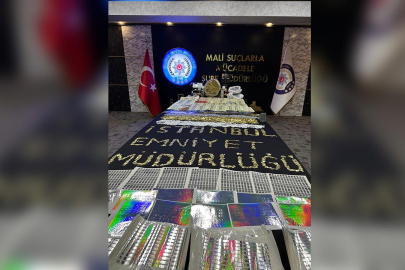 İstanbul'da sahtecilik operasyonu: Yüklü miktarda altın ve döviz ele geçirildi