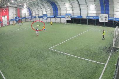 Ölüm halı sahada futbol oynarken yakaladı