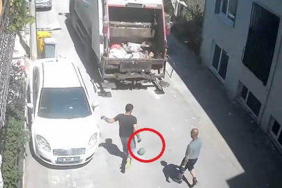 Temizlik işçilerinin topla eğlendiği anlar kamerada