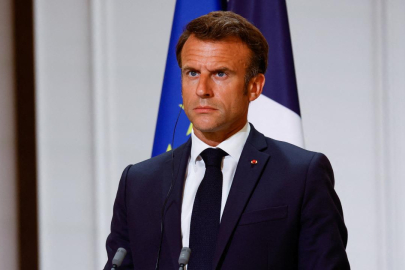 Macron'dan kutlamalara sert tepki: Şiddet kabul edilemez