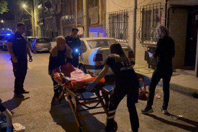 Bursa’da dehşet gecesi: Annesini bıçaklayıp kendine zarar verdi