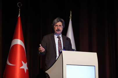 BUÜ'de "Bağımlılığın Yeni Yüzü: Tütün Endüstrisinin Evrimi" sempozyumu düzenlendi