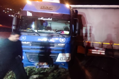 Gemlik-Bursa Yolunda tır kazası: Trafik durdu