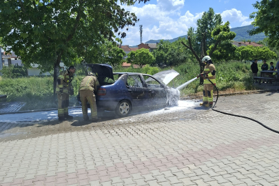 İnegöl'de seyir halindeki otomobil yandı