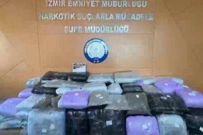 İzmir'de 371 kilogram uyuşturucu ele geçirildi