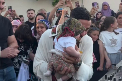 Bursalı DJ Mahmut Orhan köyünde sahne kurdu!