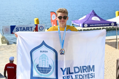 Yıldırımlı yüzücülere milli gurur!