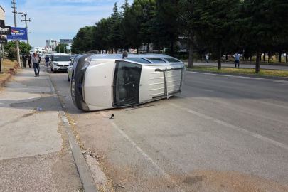 Bursa’da korkutan kaza: Kontrolden çıkan araç takla attı, 2 yaralı