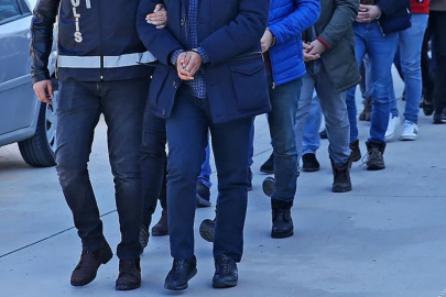İzmir'de FETÖ soruşturması: 78 şüpheli hakkında gözaltı kararı