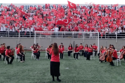 A Milli Futbol Takımı beste yarışmasının kazananı Bursa Zeki Müren Güzel Sanatlar Lisesi öğrencileri oldu